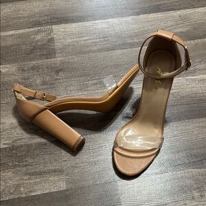 Elegant Tan Heeled Sandals